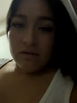 LuceroRm online show from November 6, 2025, 4:46 am