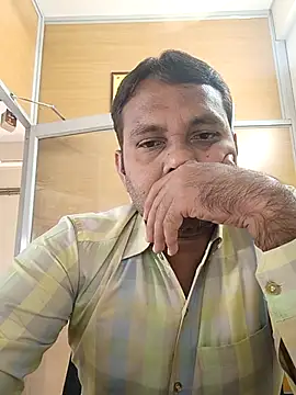 adicma123 online show from October 24, 2025, 3:36 am