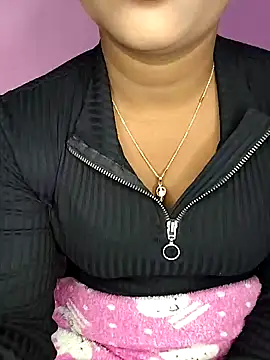 Snapshot of ANGE-MOU chatting on January 9, 2025, 6:38 am ANGE-MOU online show from January 9, 2025, 6:38 am