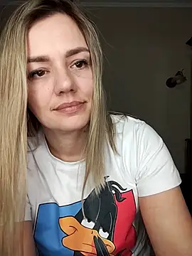 KrissSexi online show from March 5, 2025, 5:50 pm