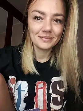 KrissSexi online show from September 13, 2025, 5:07 am