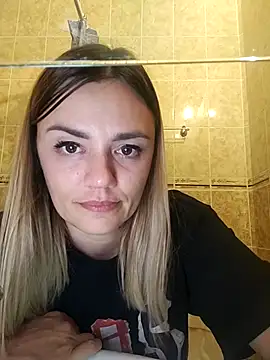 KrissSexi online show from September 23, 2025, 7:06 pm