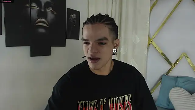 Snapshot of AlbertBernal69 chatting on January 31, 2025, 1:54 am AlbertBernal69 online show from January 31, 2025, 1:54 am