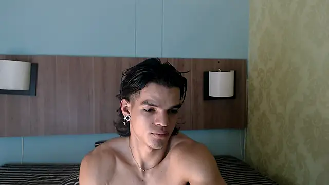 Snapshot of AlbertBernal69 chatting on February 20, 2025, 9:00 am AlbertBernal69 online show from February 20, 2025, 9:00 am