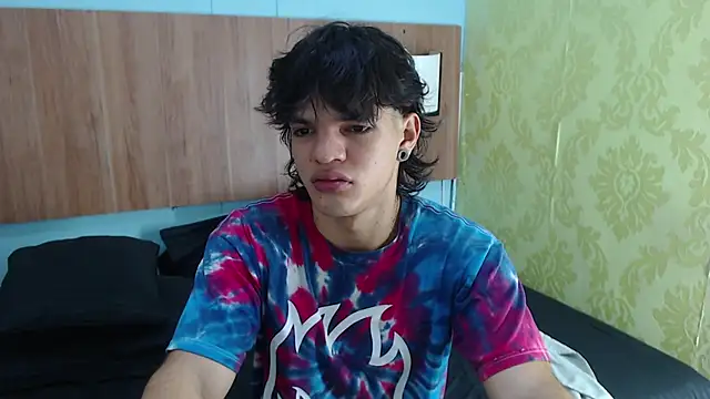 Snapshot of AlbertBernal69 chatting on March 1, 2025, 2:37 am AlbertBernal69 online show from March 1, 2025, 2:37 am