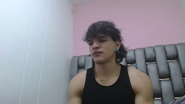 Snapshot of AlbertBernal69 chatting on March 8, 2025, 2:23 am AlbertBernal69 online show from March 8, 2025, 2:23 am