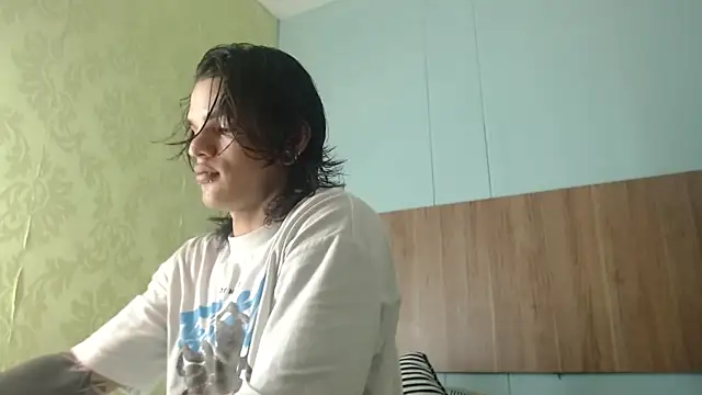 Snapshot of AlbertBernal69 chatting on September 24, 2025, 3:10 am AlbertBernal69 online show from September 24, 2025, 3:10 am