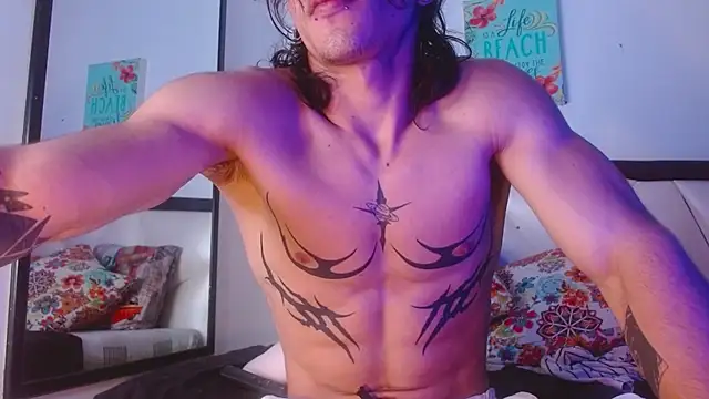 Snapshot of AlbertBernal69 chatting on October 27, 2025, 11:52 pm AlbertBernal69 online show from October 27, 2025, 11:52 pm