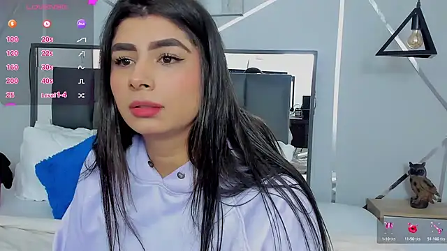 Snapshot of ZiaCalifa chatting on February 5, 2025, 12:06 pm ZiaCalifa online show from February 5, 2025, 12:06 pm