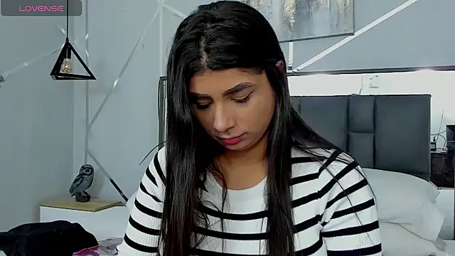 Snapshot of ZiaCalifa chatting on March 22, 2025, 12:14 pm ZiaCalifa online show from March 22, 2025, 12:14 pm