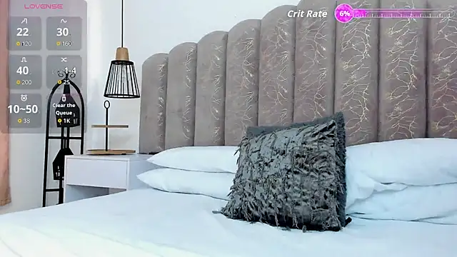 ZiaCalifa online show from December 5, 2025, 11:41 am