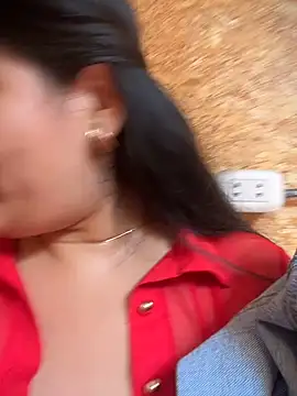 Snapshot of Insane_Issa chatting on December 18, 2024, 7:08 pm Insane Issa online show from December 18, 2024, 7:08 pm