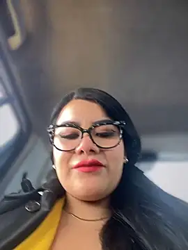 Snapshot of Insane_Issa chatting on February 2, 2025, 6:31 pm Insane Issa online show from February 2, 2025, 6:31 pm