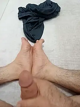 Snapshot of Hardapple01 chatting on December 9, 2024, 12:56 am Hardapple01 online show from December 9, 2024, 12:56 am