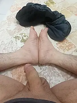 Snapshot of Hardapple01 chatting on January 20, 2025, 8:29 pm Hardapple01 online show from January 20, 2025, 8:29 pm