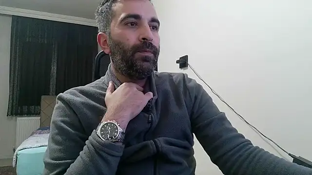 Snapshot of tgltplsr chatting on January 26, 2025, 12:48 am tgltplsr online show from January 26, 2025, 12:48 am