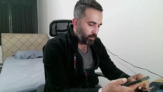 tgltplsr online show from November 15, 2025, 9:43 pm