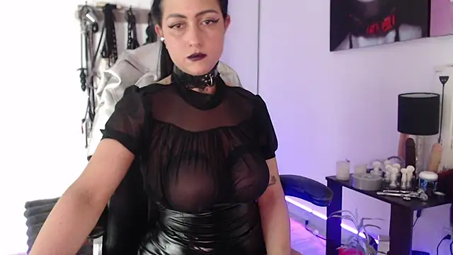 alison slave online show from November 6, 2025, 1:17 am