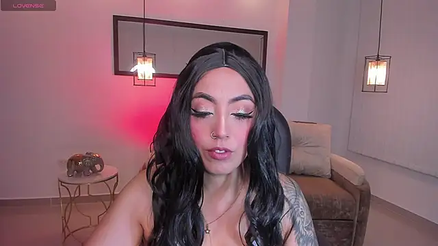 Snapshot of kim_thompson_1 chatting on November 27, 2025, 9:11 am kim thompson 1 online show from November 27, 2025, 9:11 am