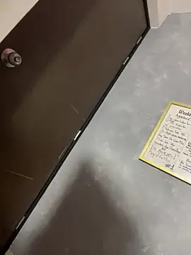 liuscast22 online show from November 6, 2025, 9:54 am