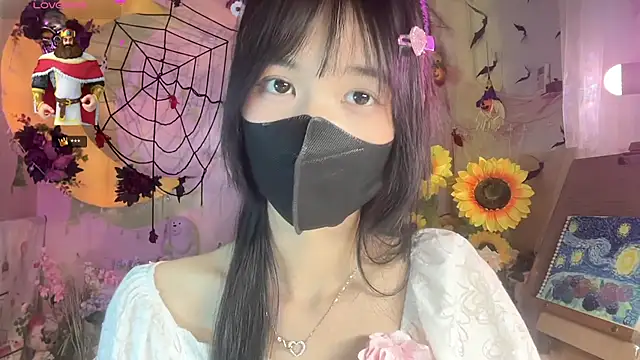 Snapshot of Your-Sunshine chatting on November 10, 2025, 5:45 pm Your-Sunshine online show from November 10, 2025, 5:45 pm