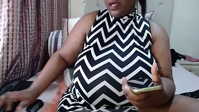 CHOCOLATEDARKBUSTYX online show from September 29, 2025, 9:14 am