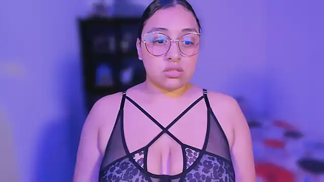 Soysofiarodrigu online show from February 24, 2025, 7:41 pm