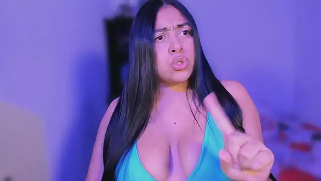 Soysofiarodrigu online show from February 25, 2025, 8:19 pm