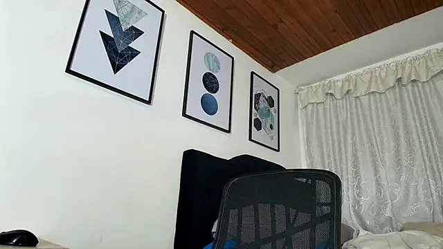 sam her online show from November 2, 2025, 1:52 am