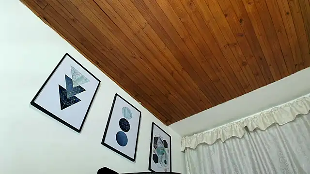 sam her online show from November 6, 2025, 9:05 pm