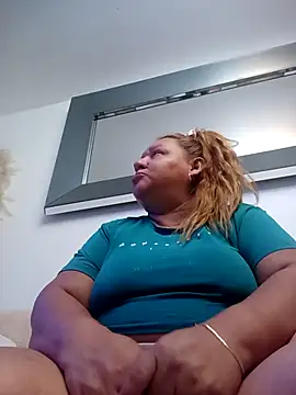 HORNY MATURE25 online show from January 24, 2025, 2:07 am