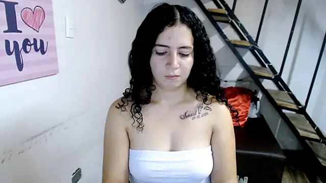 Snapshot of samantha_baby_ chatting on January 28, 2025, 11:17 pm samantha baby online show from January 28, 2025, 11:17 pm