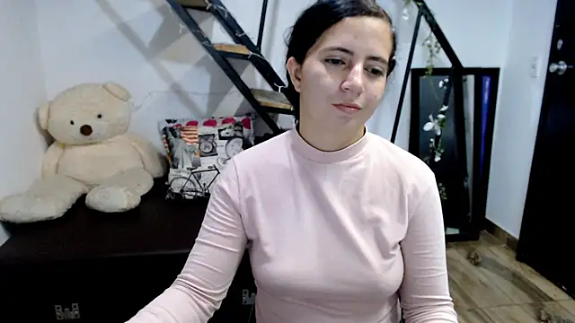 Snapshot of samantha_baby_ chatting on February 6, 2025, 11:37 pm samantha baby online show from February 6, 2025, 11:37 pm
