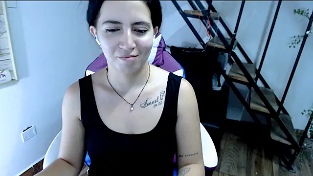 Snapshot of samantha_baby_ chatting on September 12, 2025, 6:41 pm samantha baby online show from September 12, 2025, 6:41 pm