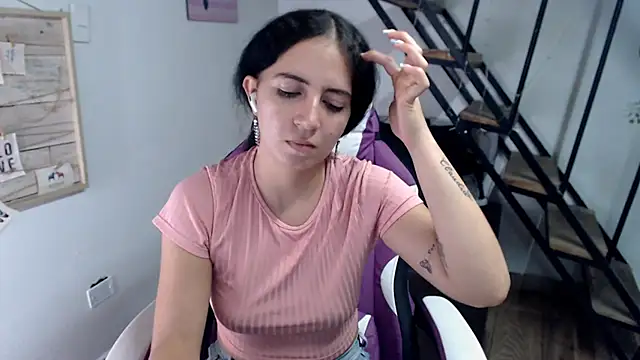 Snapshot of samantha_baby_ chatting on October 18, 2025, 8:42 pm samantha baby online show from October 18, 2025, 8:42 pm