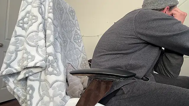 alexmannd online show from January 16, 2025, 2:41 pm