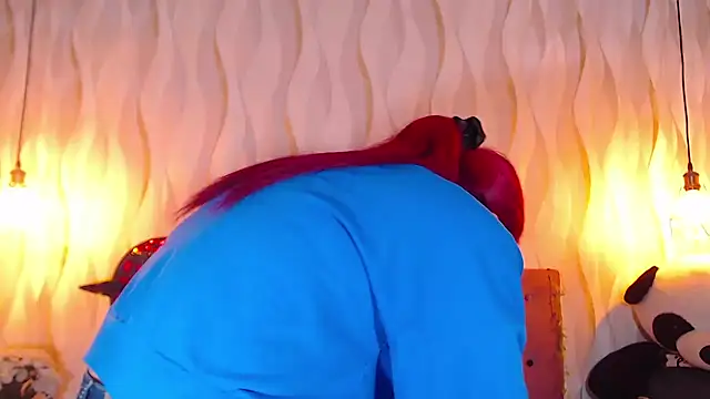 Snapshot of IsabelaLatina chatting on October 28, 2025, 1:09 am IsabelaLatina online show from October 28, 2025, 1:09 am