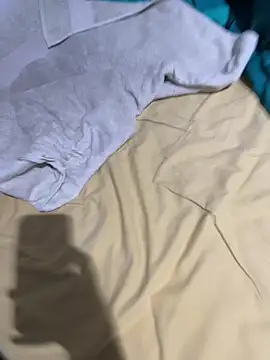 Snapshot of la_chiennete chatting on November 24, 2025, 11:21 am la chiennete online show from November 24, 2025, 11:21 am