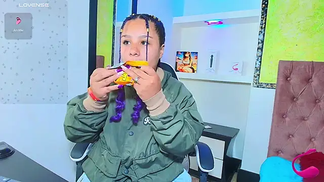 Charis 21 online show from September 23, 2025, 4:04 am