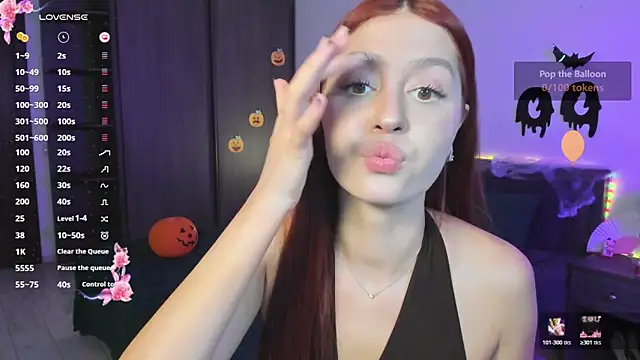 EleanorePeach online show from November 4, 2025, 12:04 pm