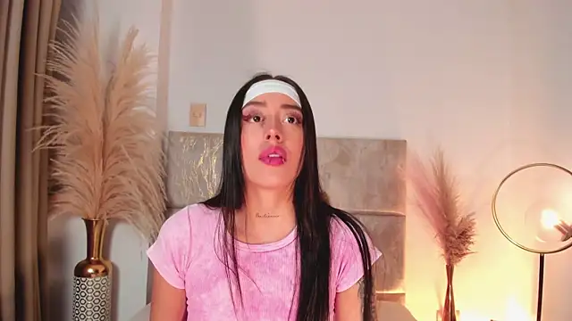 NoraDasilva online show from October 3, 2025, 12:29 am