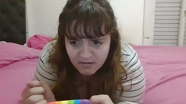 Snapshot of Bombon_ok chatting on November 8, 2025, 6:24 am Bombon ok online show from November 8, 2025, 6:24 am