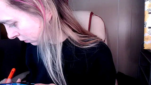 Snapshot of las_sweet chatting on November 12, 2025, 2:39 pm las sweet online show from November 12, 2025, 2:39 pm