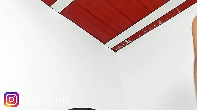 Kloe-squirts online show from December 4, 2025, 2:43 am