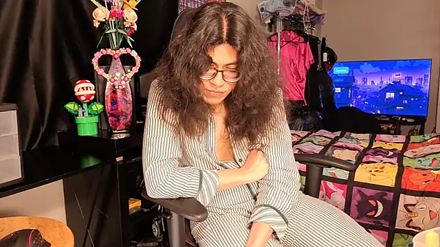 ShinyCherub online show from February 19, 2025, 3:27 pm