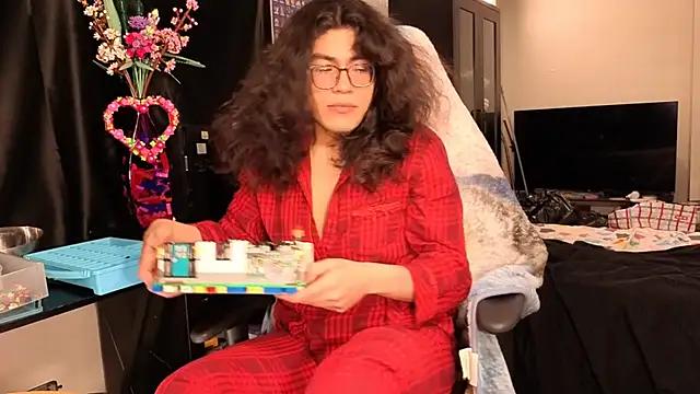 ShinyCherub online show from March 11, 2025, 10:07 am