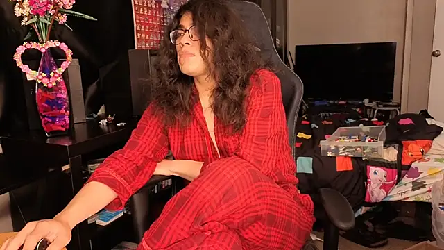 ShinyCherub online show from March 20, 2025, 4:09 pm