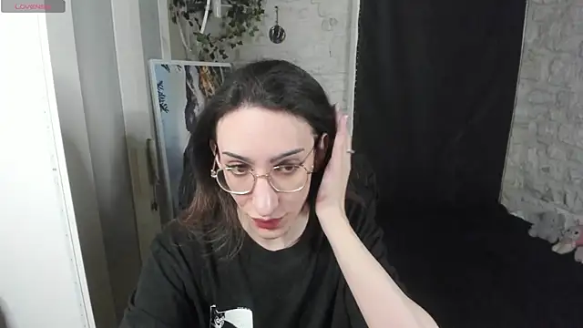 Snapshot of Mayala__ chatting on February 3, 2025, 6:07 pm Mayala   online show from February 3, 2025, 6:07 pm