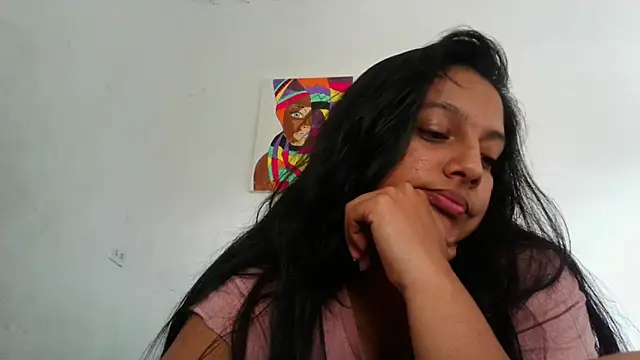 almaswan1 online show from February 3, 2025, 8:13 pm