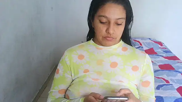 almaswan1 online show from February 25, 2025, 2:44 pm